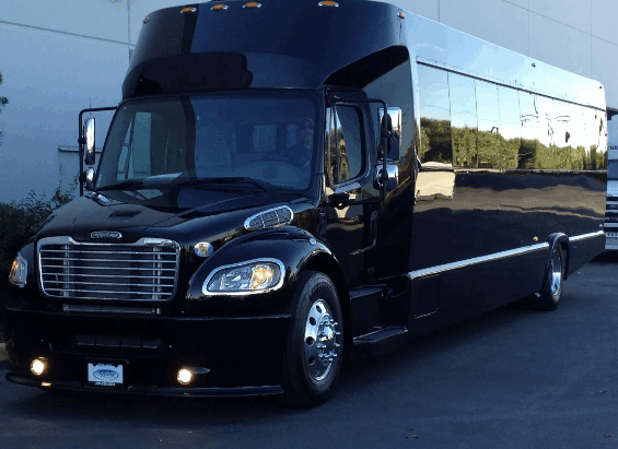 Milwaukee Party Bus Service, airport Transport, General Mitchell airport Transport, bachelorette party bus, bachelor party bus